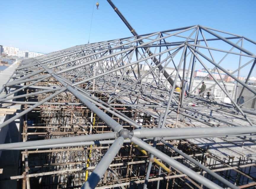 东阳商贸城屋顶网架工程